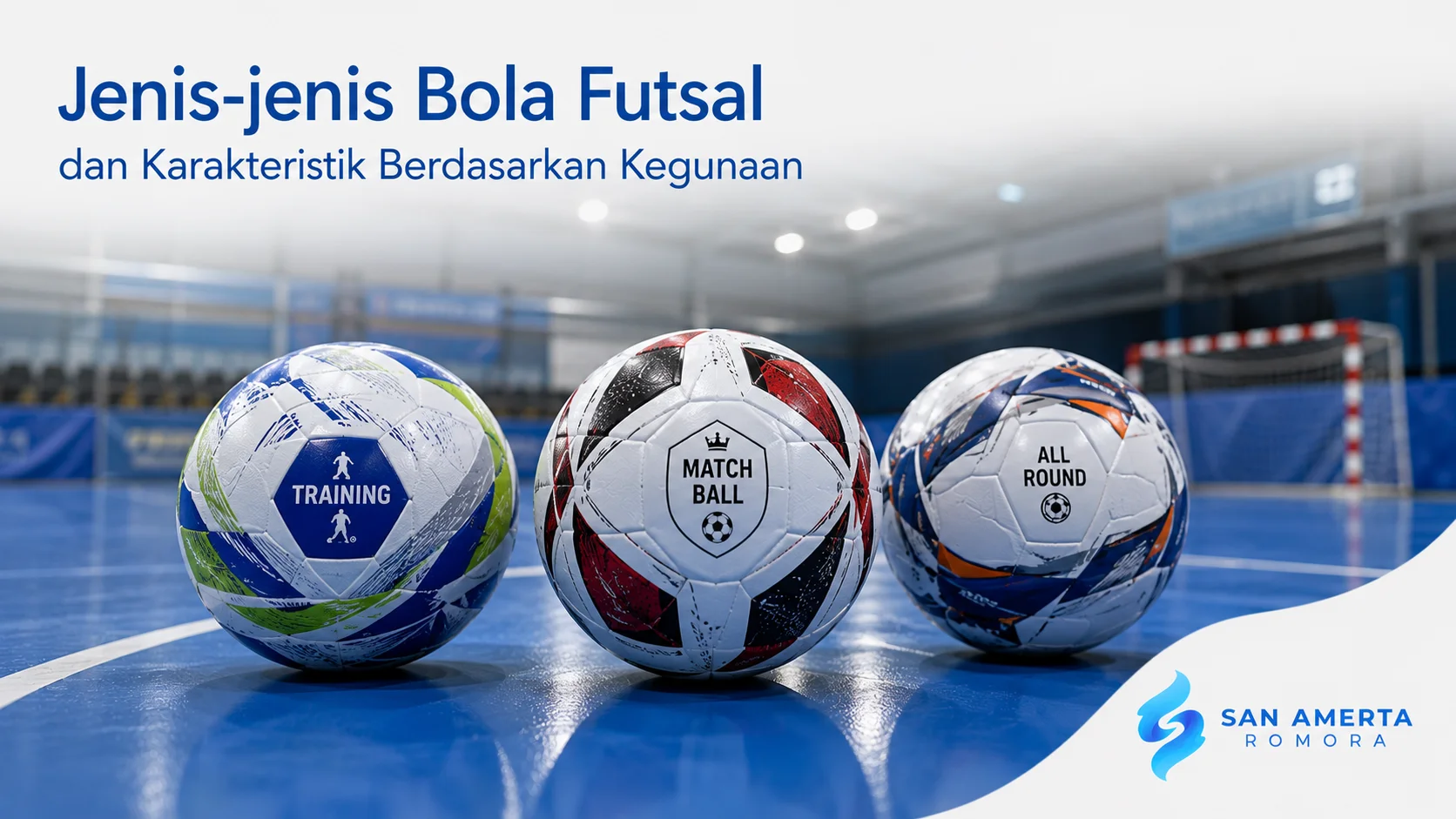 Tiga jenis bola futsal ditampilkan di lapangan indoor modern untuk menggambarkan perbedaan karakteristik bola latihan, bola pertandingan, dan bola futsal dengan spesifikasi penggunaan yang berbeda.