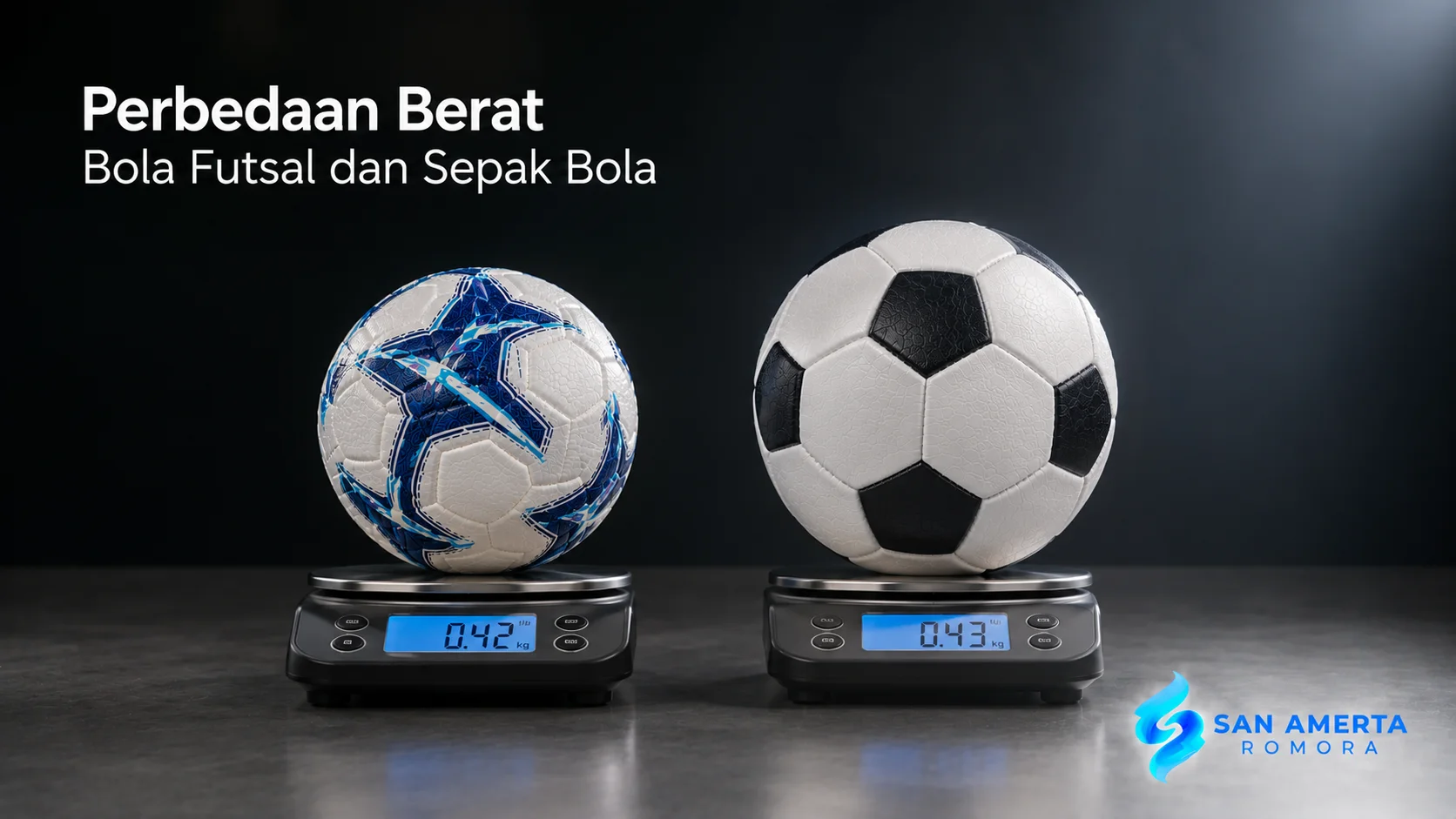 Bola futsal dan bola sepak dengan perbedaan berat, dilengkapi logo San Amerta Romora dan judul "Perbedaan Berat Bola Futsal dan Sepak Bola".