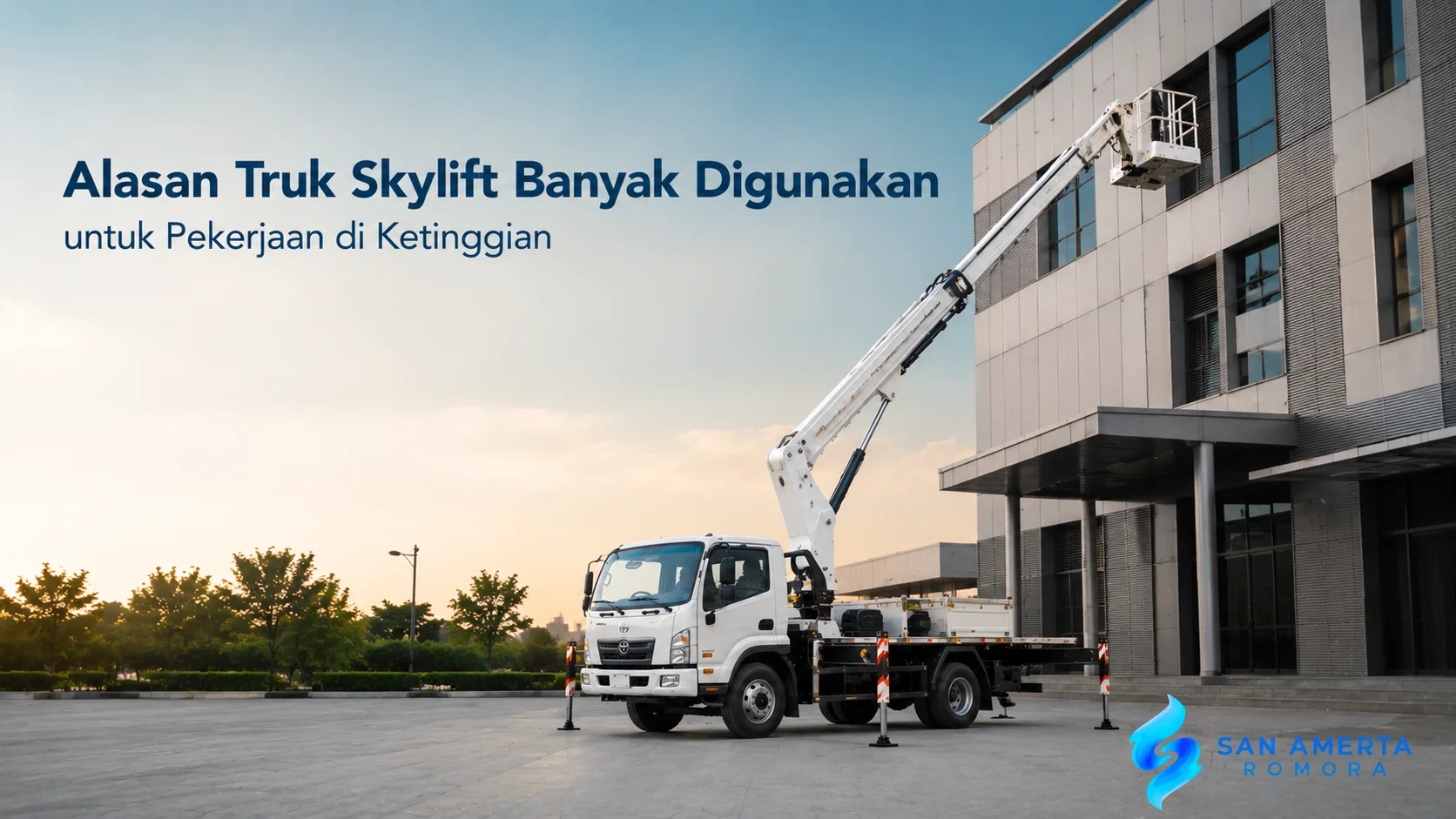 Truk skylift dengan boom hidrolik dan bucket kerja yang digunakan untuk menjangkau area berketinggian pada berbagai kebutuhan operasional
