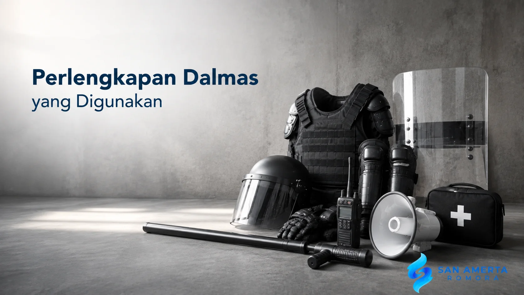 Perlengkapan Dalmas berupa helm, tameng, body protector, tongkat, HT, dan perlengkapan pelindung lainnya yang digunakan untuk mendukung operasi pengamanan massa